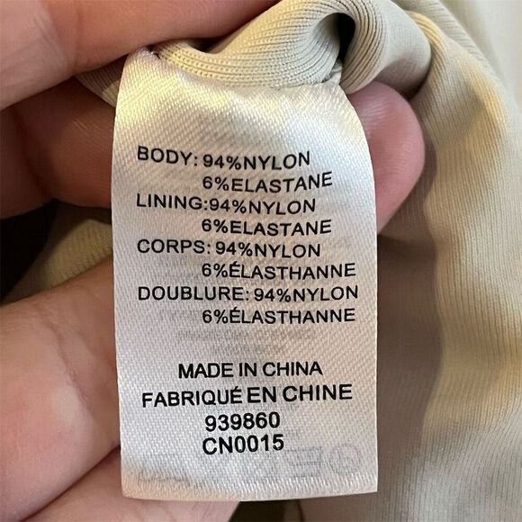 House of Harlow Women's Beige V-Neck Blouse XL Casual All-Day Contour Design - Picture 7 of 9